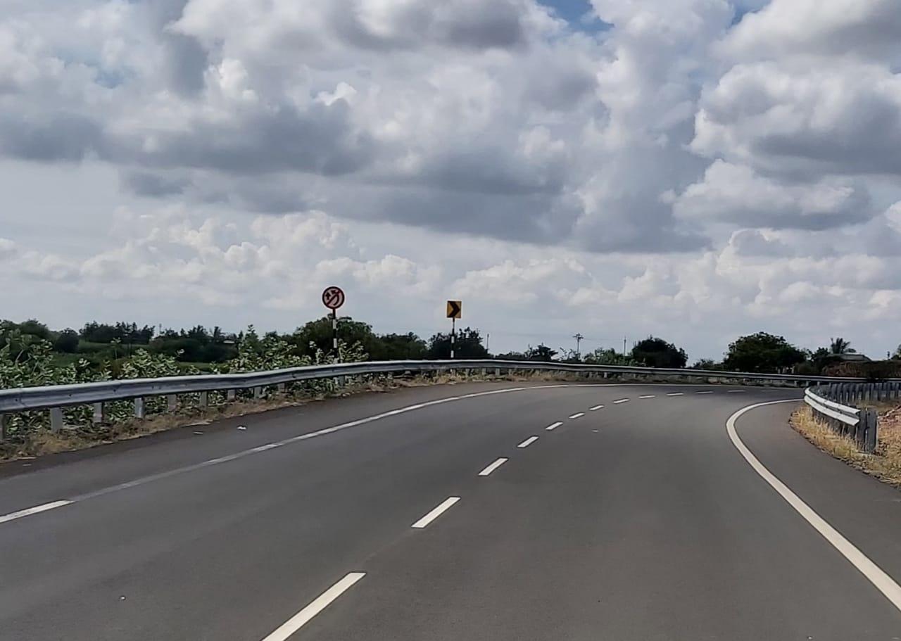 Improvements to Malharpeth- Umbraj- Masur- Mayani - Diganchi -Mahud Pandharpur Road S.H.143 (Km 55/000 to 153/420) in the state of Maharashtra under MRIP on Hybrid Annuity Mode - Image 2