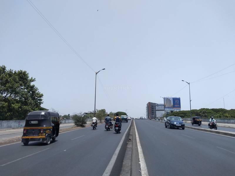 Detailed Project Report of additional Service Road / Slip Road in the stretch of Pune-Solapur section NH-65 in the State of Maharashtra as Standalone project on EPC Mode.
