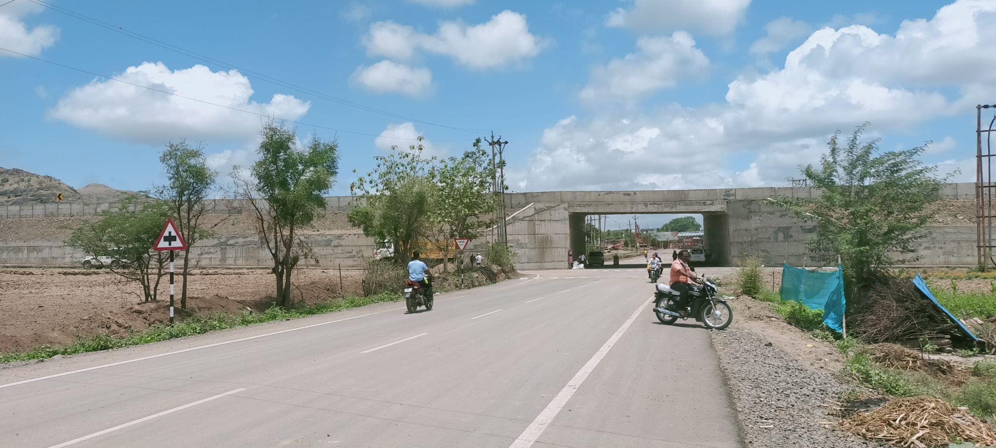 Balance work of Khed Ghat Realignment and Narayangaon Bypass on Khed - Sinnar section of NH - 60 in the State of Maharashtra on EPC Mode. - Image 1