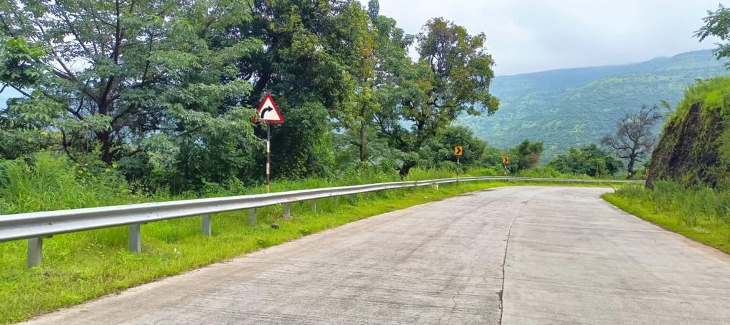 Improvement to Paud Kolvan Lonavala Road, MDR 26, Km 16/400 to 41/300, Tal. Maval, Dist. Pune, and associated roads - Image 2